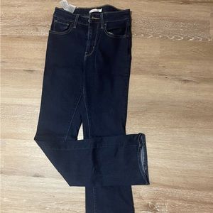 Long Levis! 725, never worn